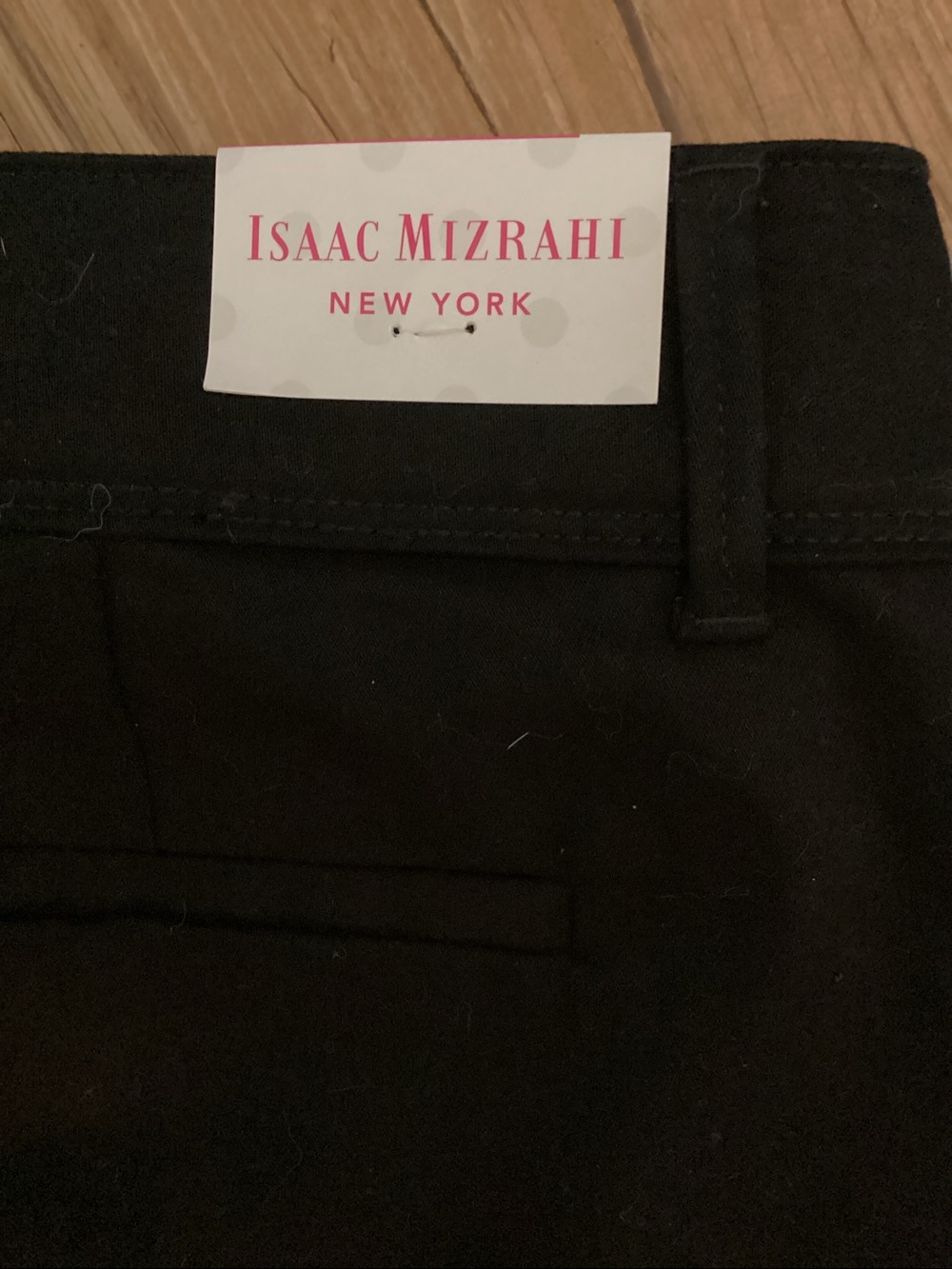 Isaac Mizrahi NY - 5" Inseam Stretch Tailored Trouser Shorts - black - new - Picture 5 of 7